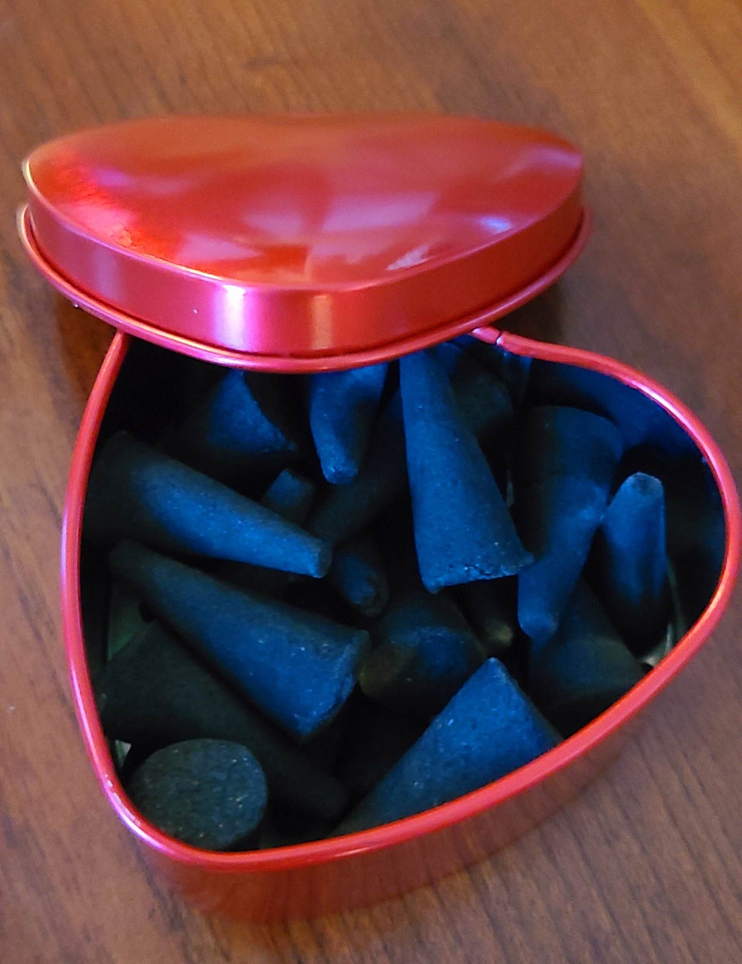 Incense Cone Heart Tin